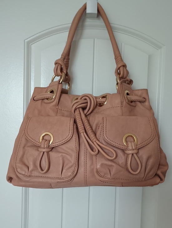 Michael Kors Handbags - Michael Kors Blush Tan Soft Leather Knot Shoulder Tote